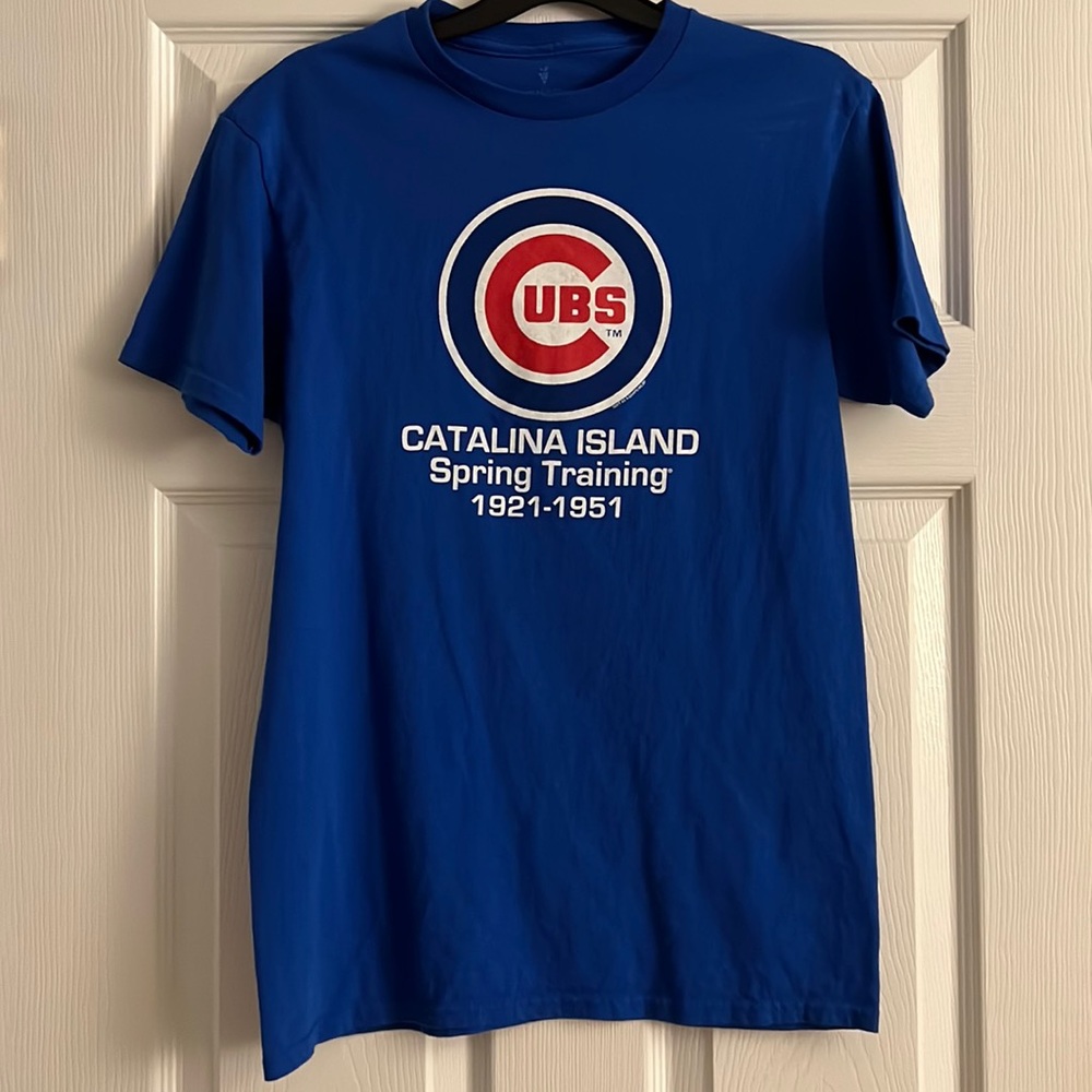 Cubs - Catalina Island Spring Training Tshirt. Women’s Small